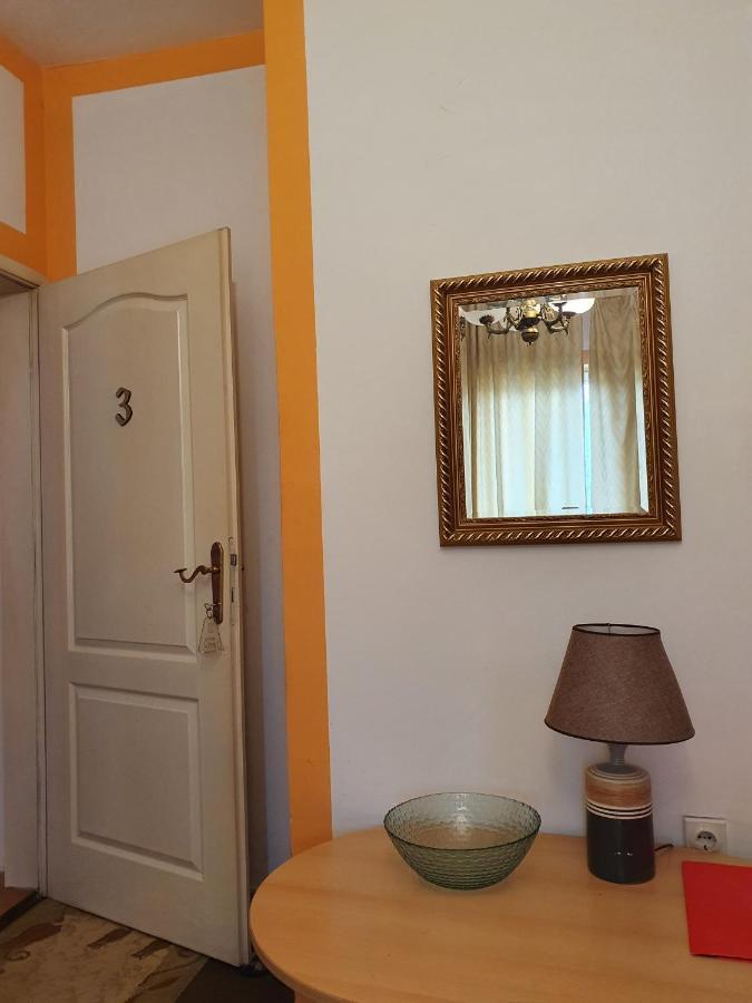 Motel Zoka Dvorovi Bagian luar foto