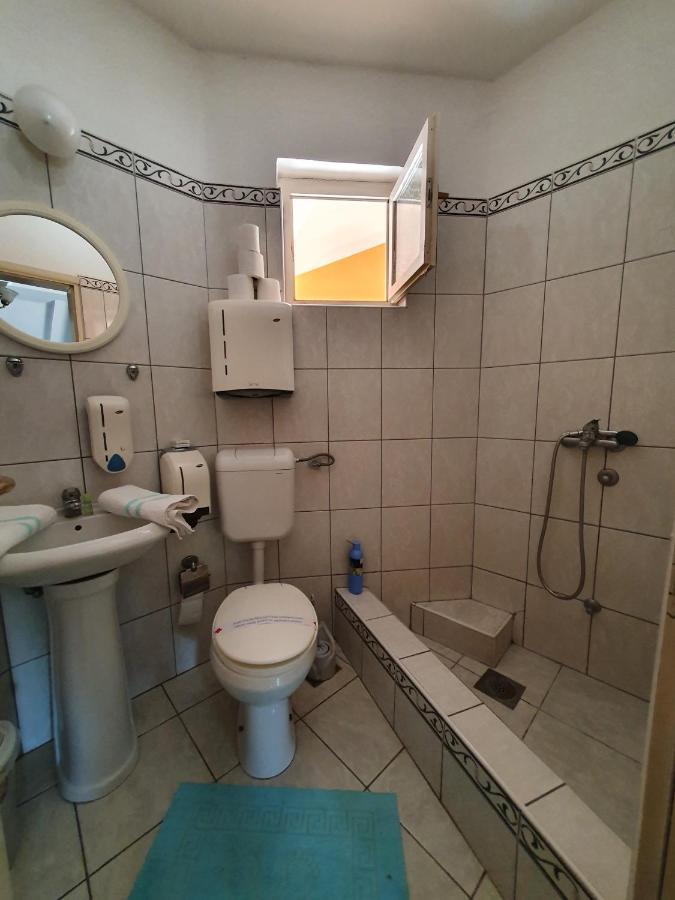 Motel Zoka Dvorovi Bagian luar foto