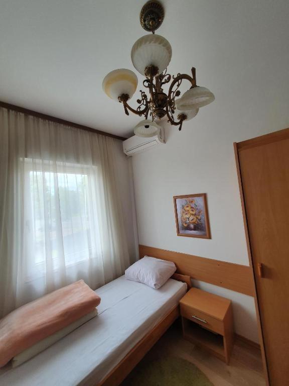 Motel Zoka Dvorovi Bagian luar foto